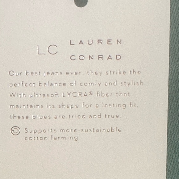 2-Shorts size 6.Please look at the pictures and video for better description!!❣️ - Picture 6 of 14